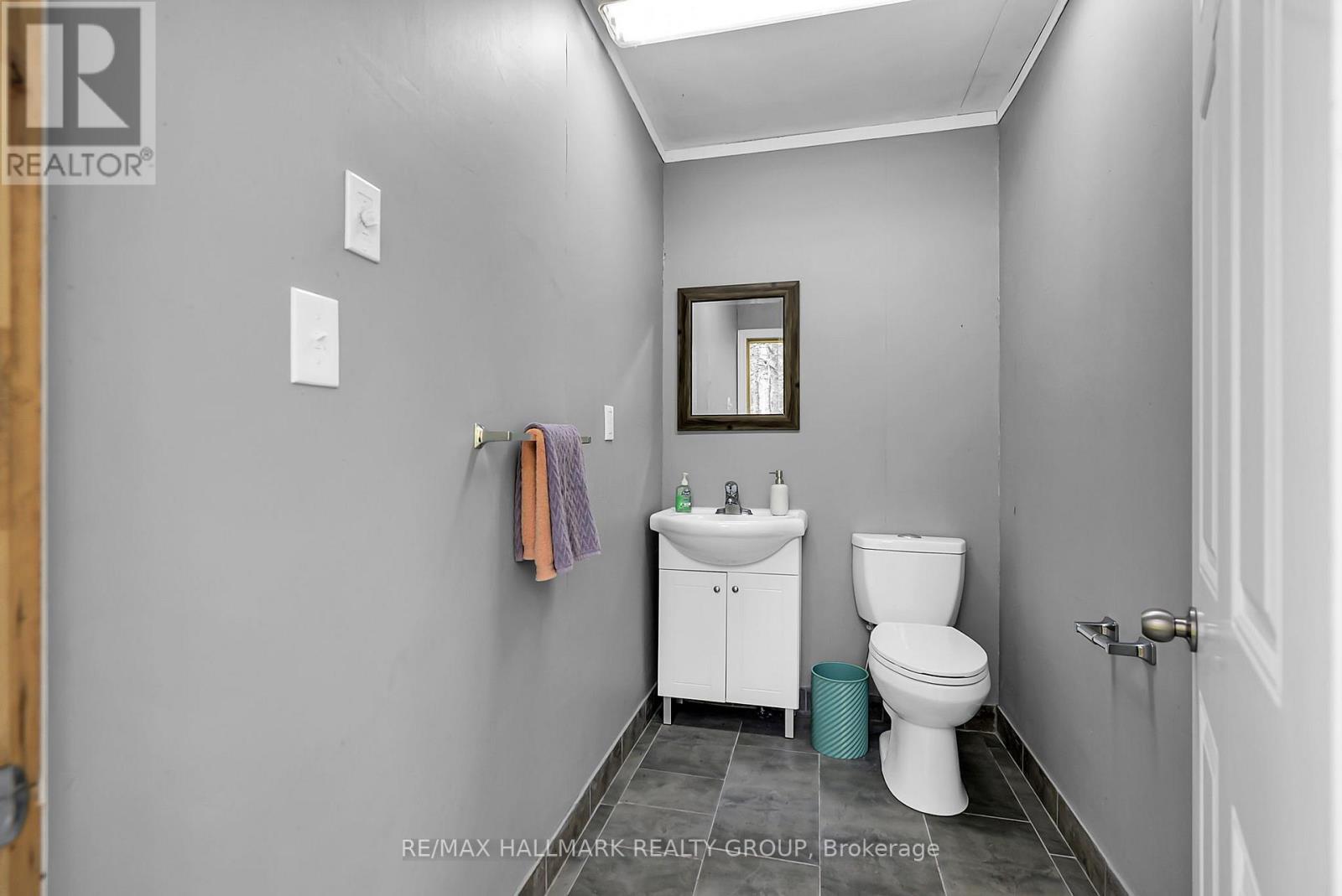 656 Ch Station Road, Alfred And Plantagenet, Ontario  K0B 1A0 - Photo 33 - X12994602