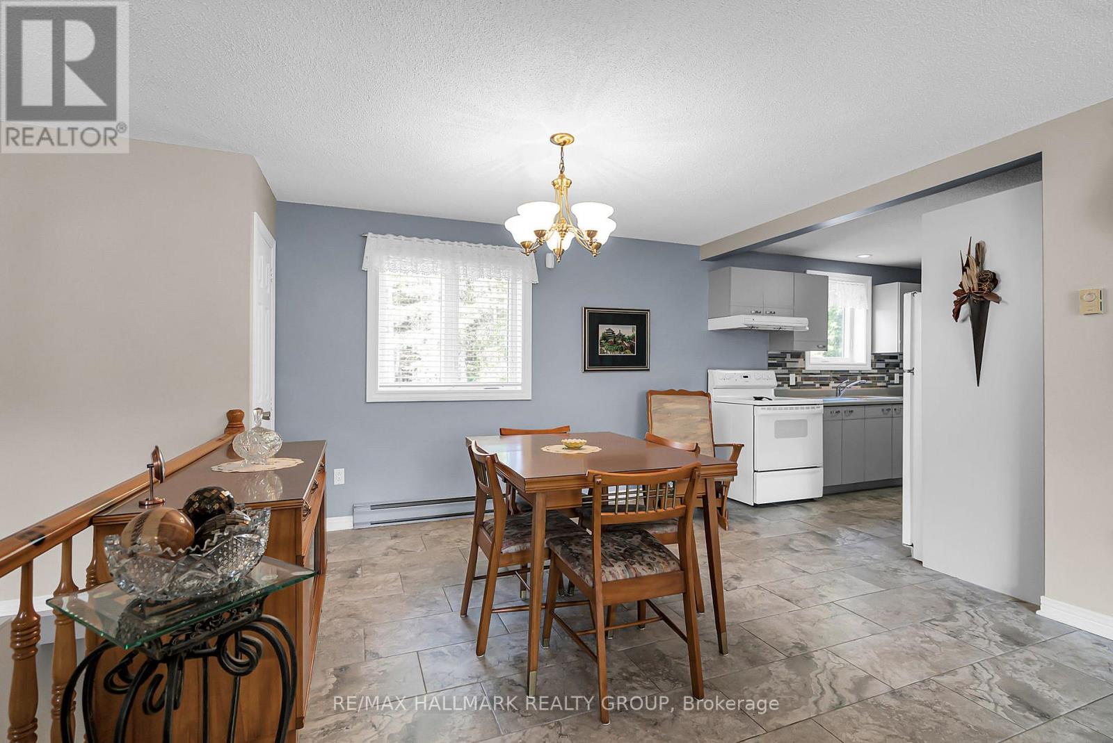 656 Ch Station Road, Alfred And Plantagenet, Ontario  K0B 1A0 - Photo 8 - X12994602