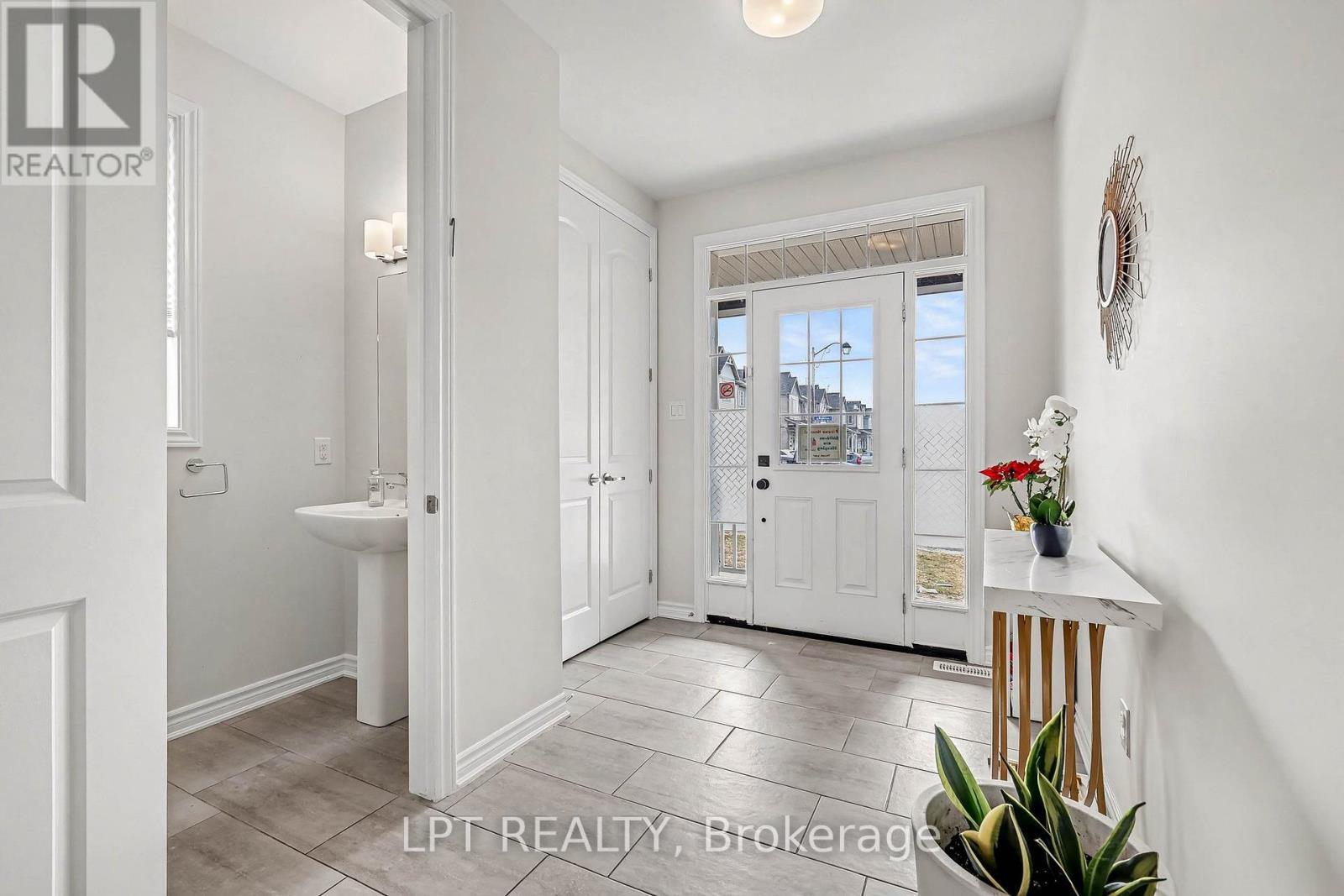 730 Perseus Avenue, Ottawa, Ontario  K2J 6V8 - Photo 3 - X12994622