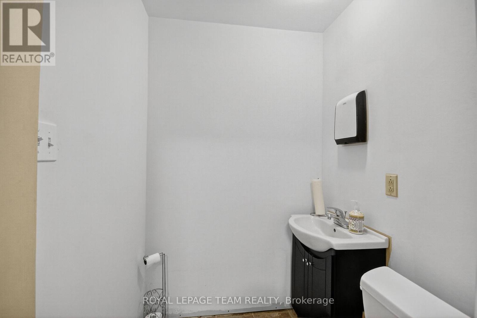 629 St Lawrence Street, Merrickville-Wolford, Ontario  K0G 1N0 - Photo 24 - X12995462