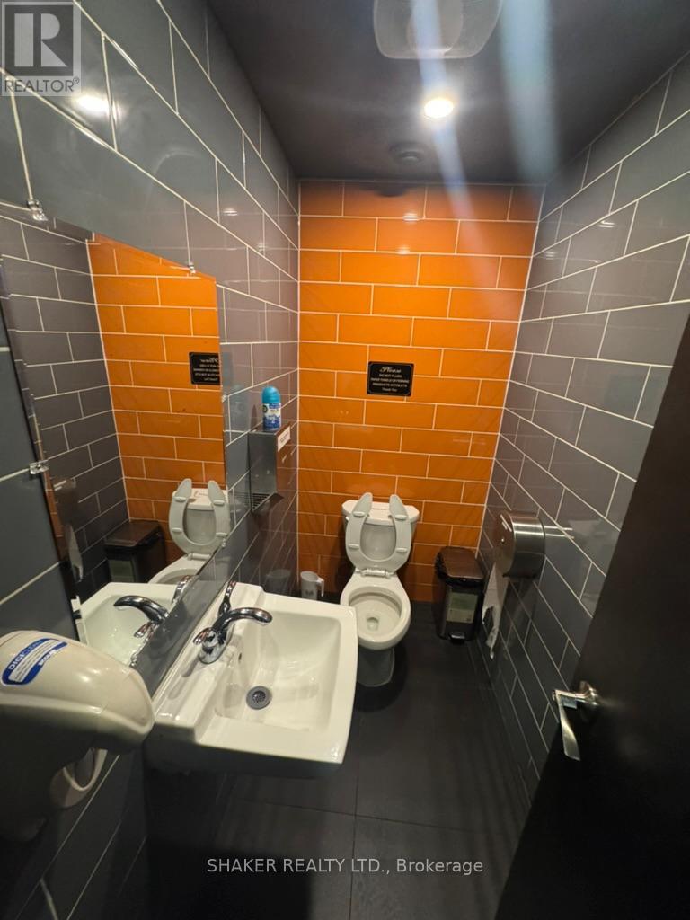 272 Elgin Street, Ottawa, Ontario  K2P 0J4 - Photo 13 - X12995752