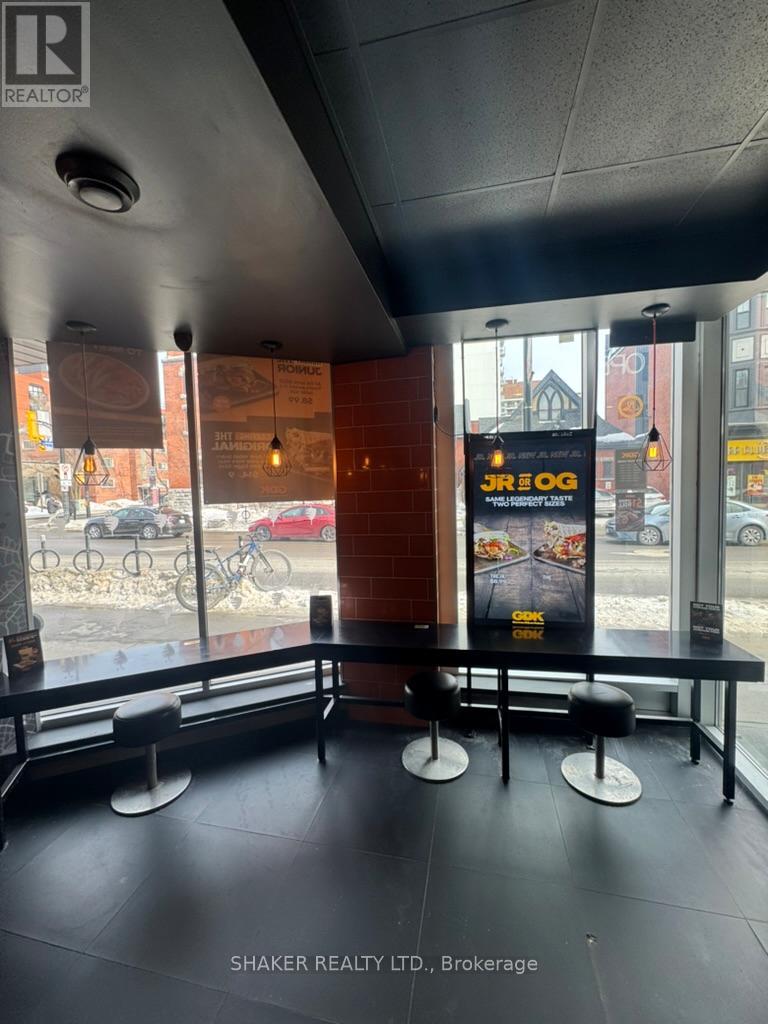 272 Elgin Street, Ottawa, Ontario  K2P 0J4 - Photo 4 - X12995752