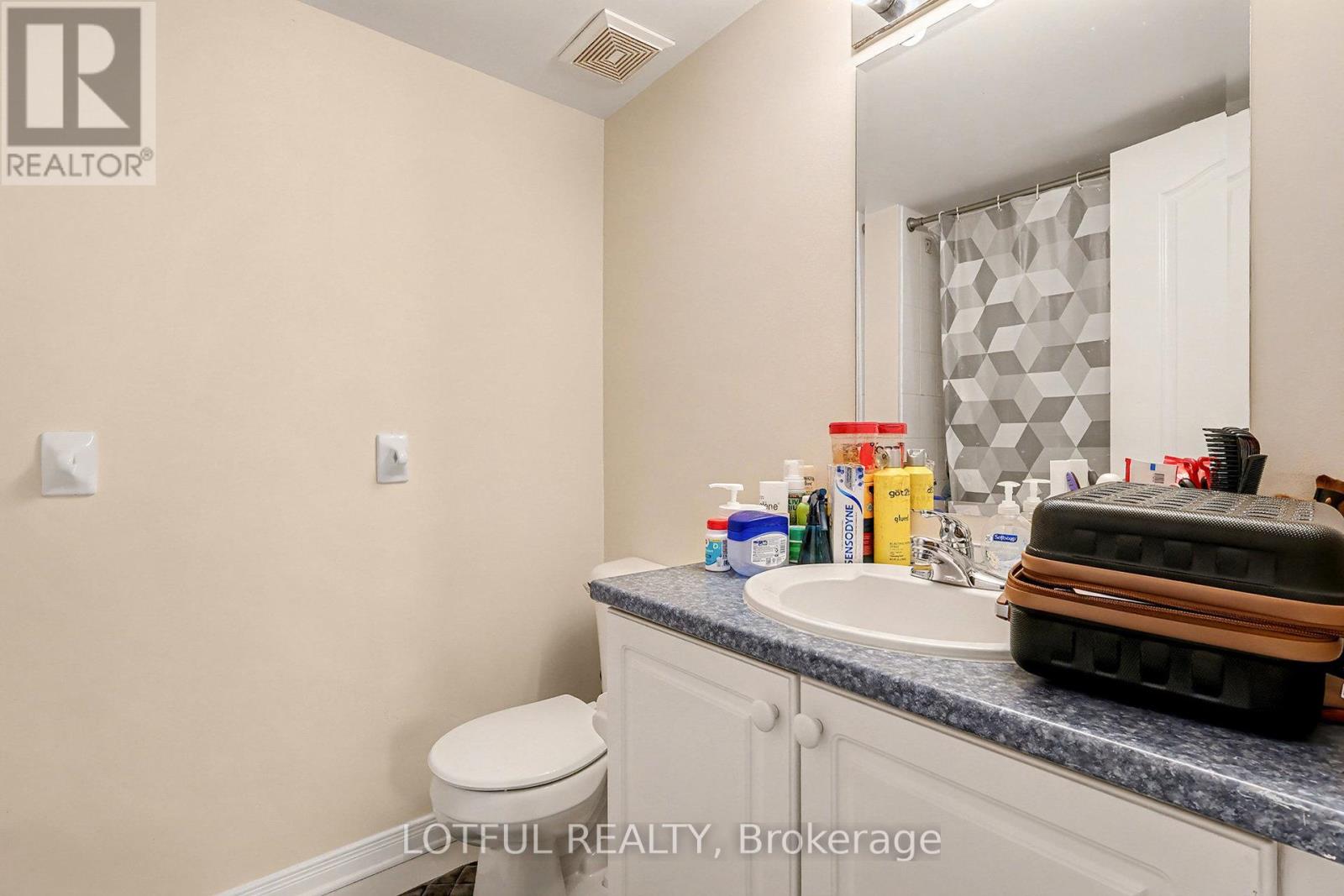 576 Lakeridge Drive, Ottawa, Ontario  K4A 0H4 - Photo 22 - X12995960