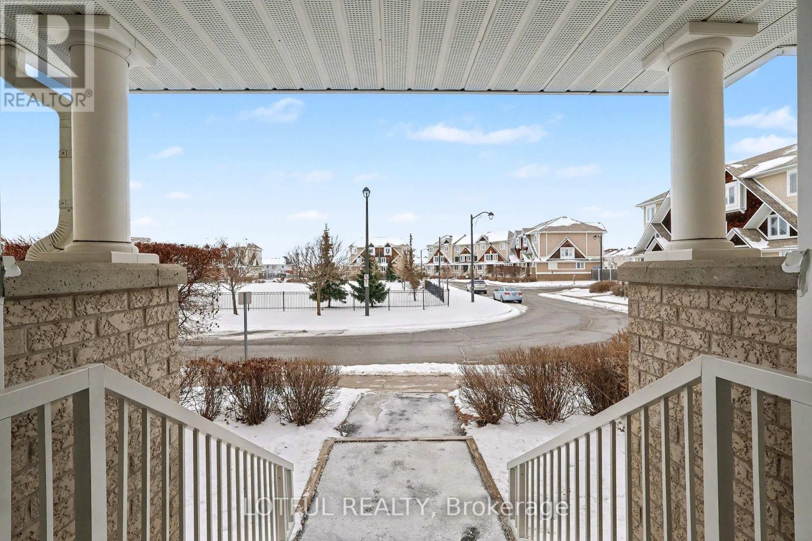 576 Lakeridge Drive, Ottawa, Ontario  K4A 0H4 - Photo 4 - X12995960