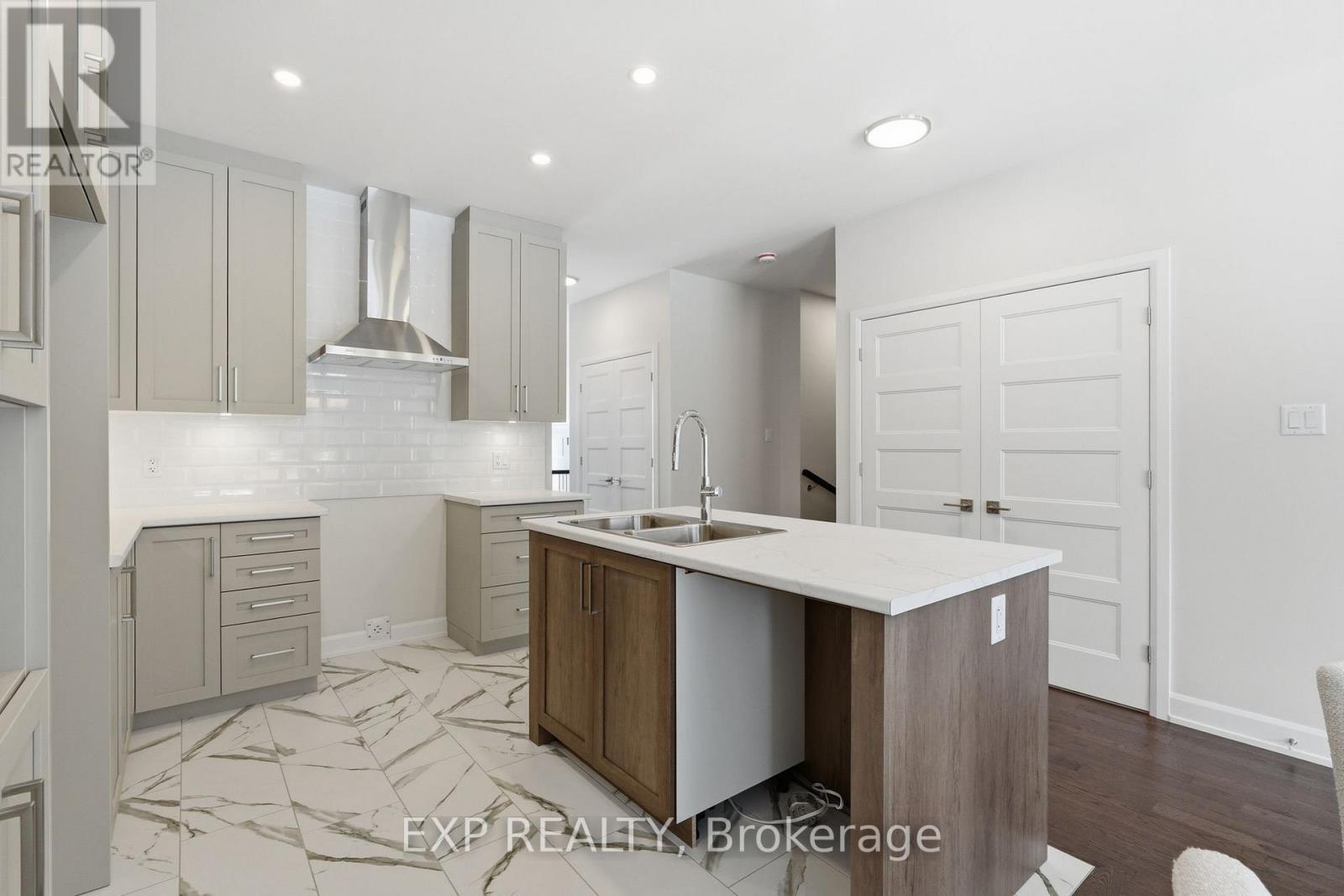 18 Hughes Circle, Casselman, Ontario  K0A 1M0 - Photo 6 - X12996228
