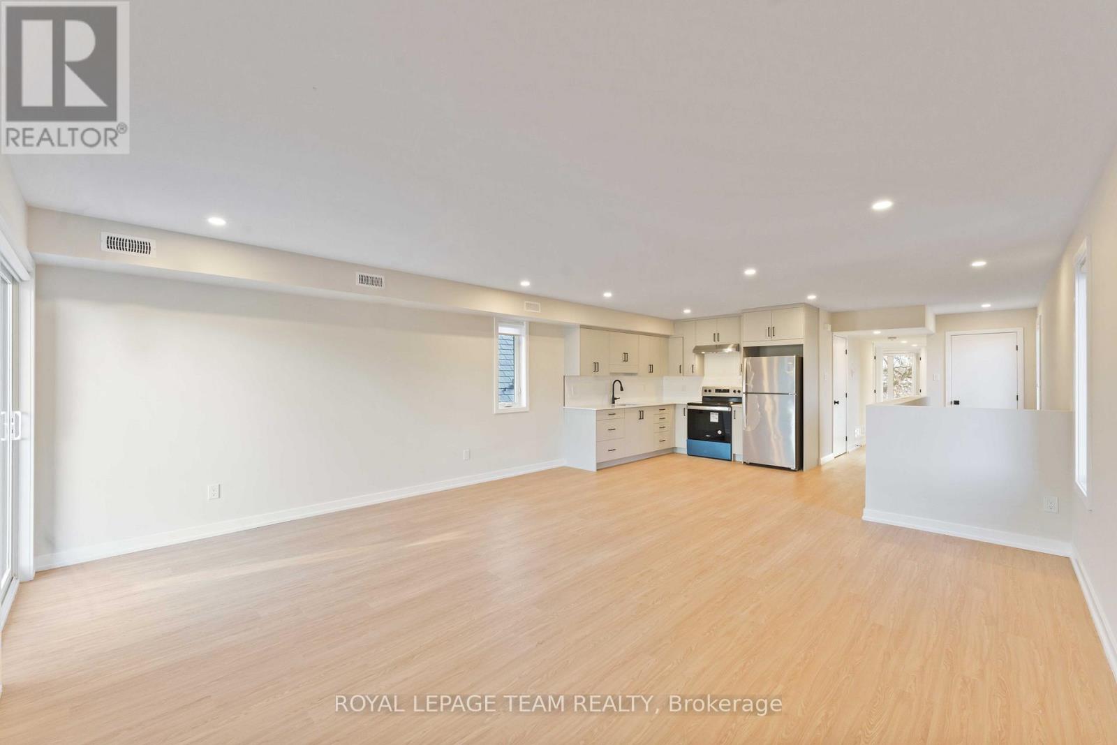 90 Elm Street, Ottawa, Ontario  K1R 6N3 - Photo 12 - X12996284
