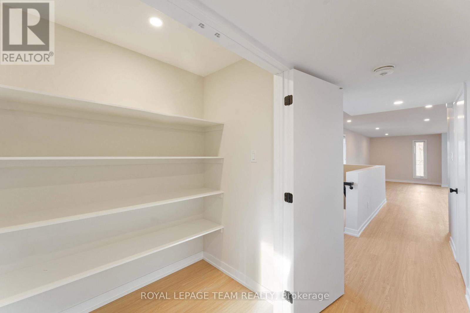 90 Elm Street, Ottawa, Ontario  K1R 6N3 - Photo 14 - X12996284