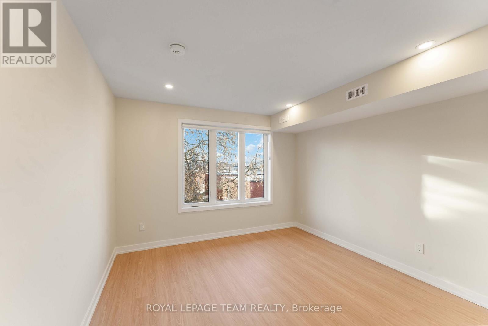 90 Elm Street, Ottawa, Ontario  K1R 6N3 - Photo 16 - X12996284