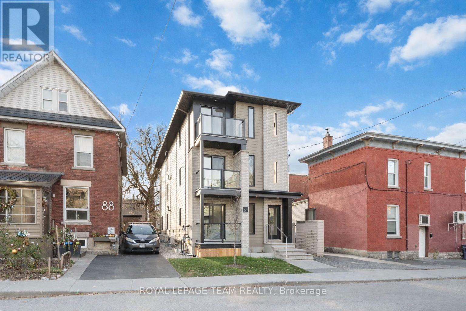 90 Elm Street, Ottawa, Ontario  K1R 6N3 - Photo 21 - X12996284