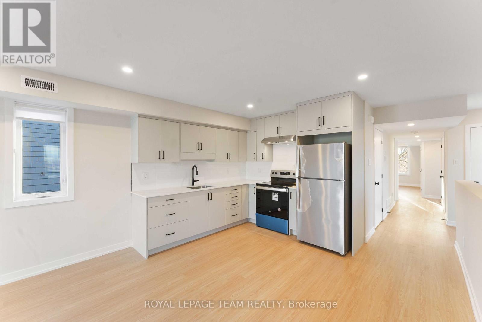 90 Elm Street, Ottawa, Ontario  K1R 6N3 - Photo 6 - X12996284