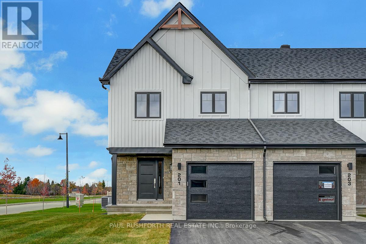 241 PEACOCK DRIVE, Russell, Ontario