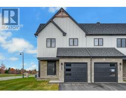 257 PEACOCK DRIVE, Russell, Ontario