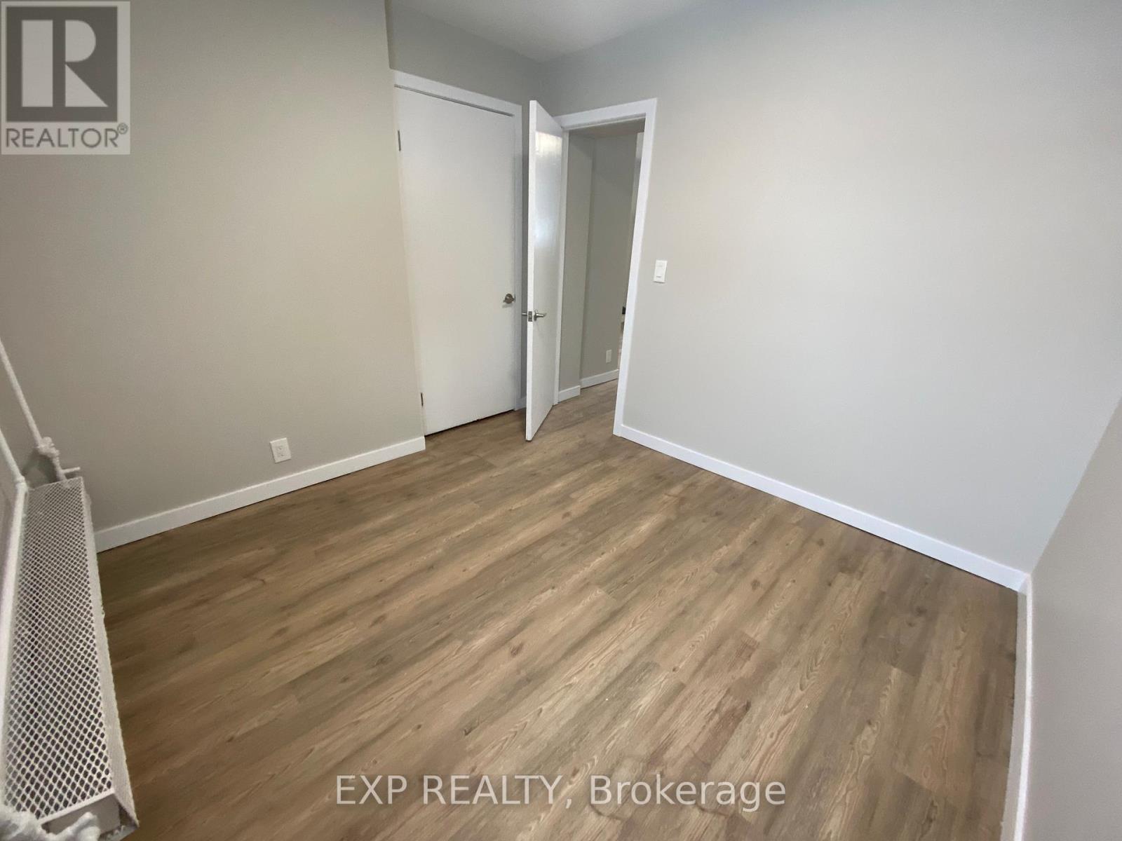 50 Central Avenue W, Brockville, Ontario  K6V 4N7 - Photo 13 - X12996878