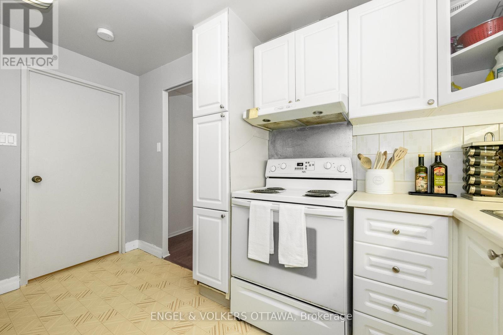 906 - 373 Laurier Avenue E, Ottawa, Ontario  K1N 8X6 - Photo 23 - X12998214