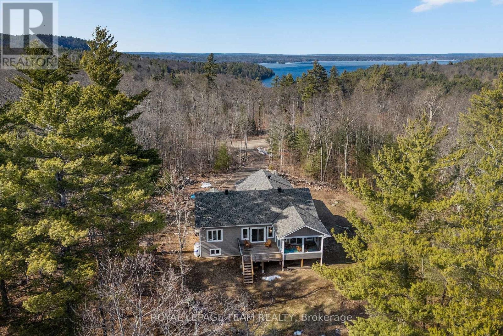 803 BARRETT CHUTE ROAD, Greater Madawaska, Ontario