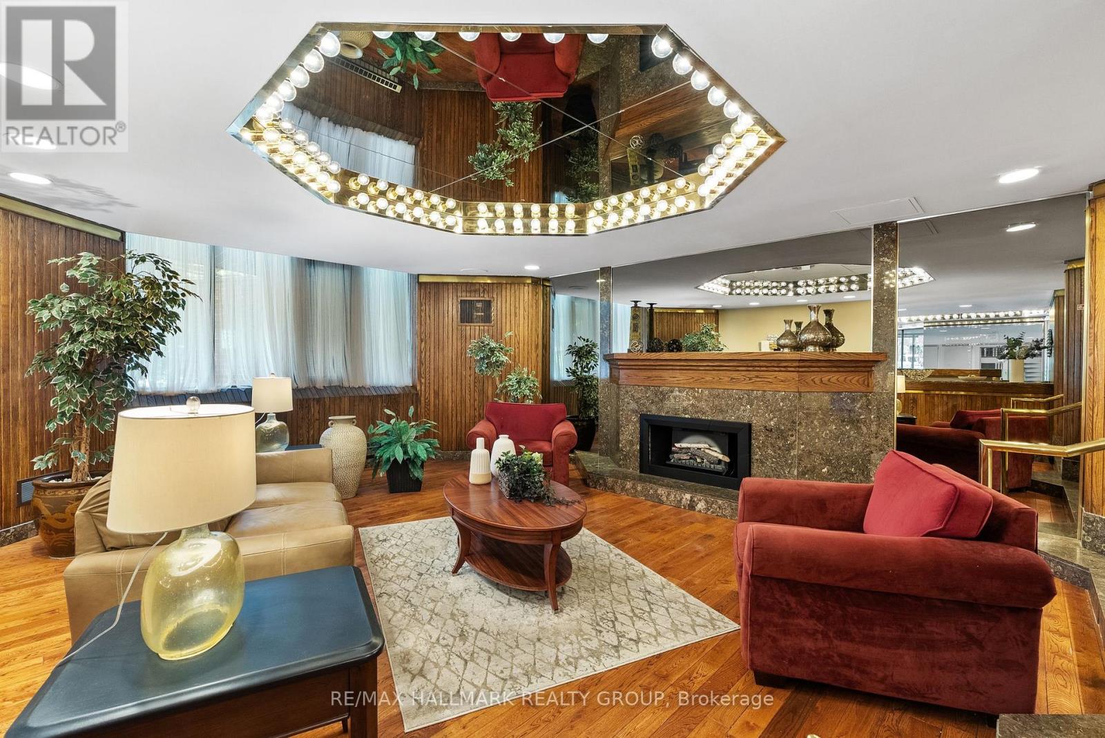 411 - 2871 Richmond Road, Ottawa, Ontario  K2B 8M5 - Photo 3 - X12998774