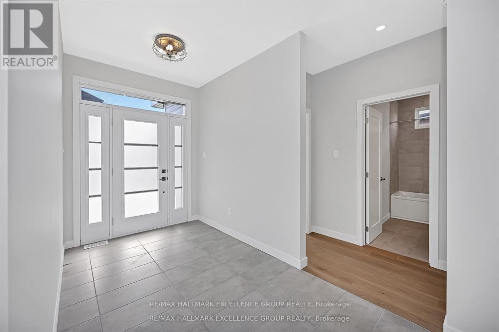 1345 Diamond Street, Clarence-Rockland, Ontario  K4K 0M6 - Photo 4 - X12998876