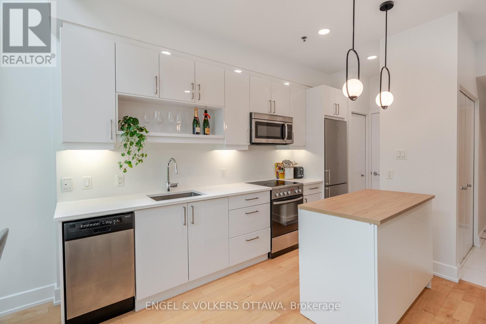 202 - 197 Lisgar Street, Ottawa, Ontario  K2P 0C3 - Photo 10 - X12999242