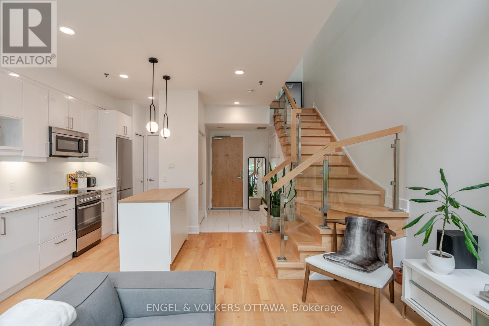 202 - 197 Lisgar Street, Ottawa, Ontario  K2P 0C3 - Photo 8 - X12999242