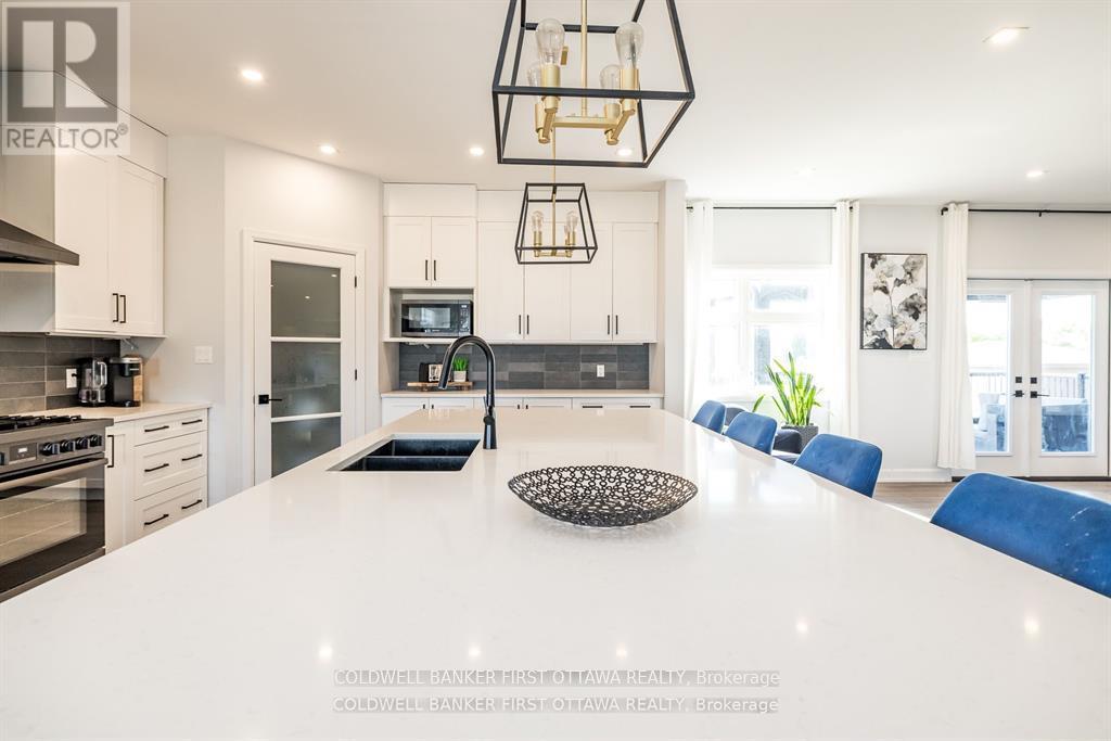 5758 Fernbank Road, Ottawa, Ontario  K2S 1B6 - Photo 8 - X13000478