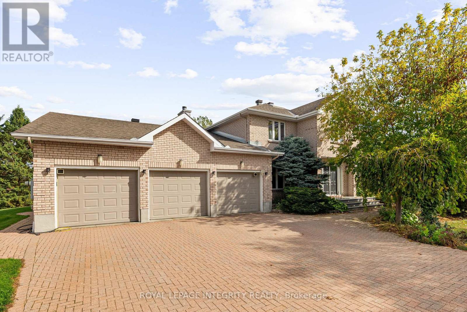 6 MARCHBROOK CIRCLE, Ottawa, Ontario