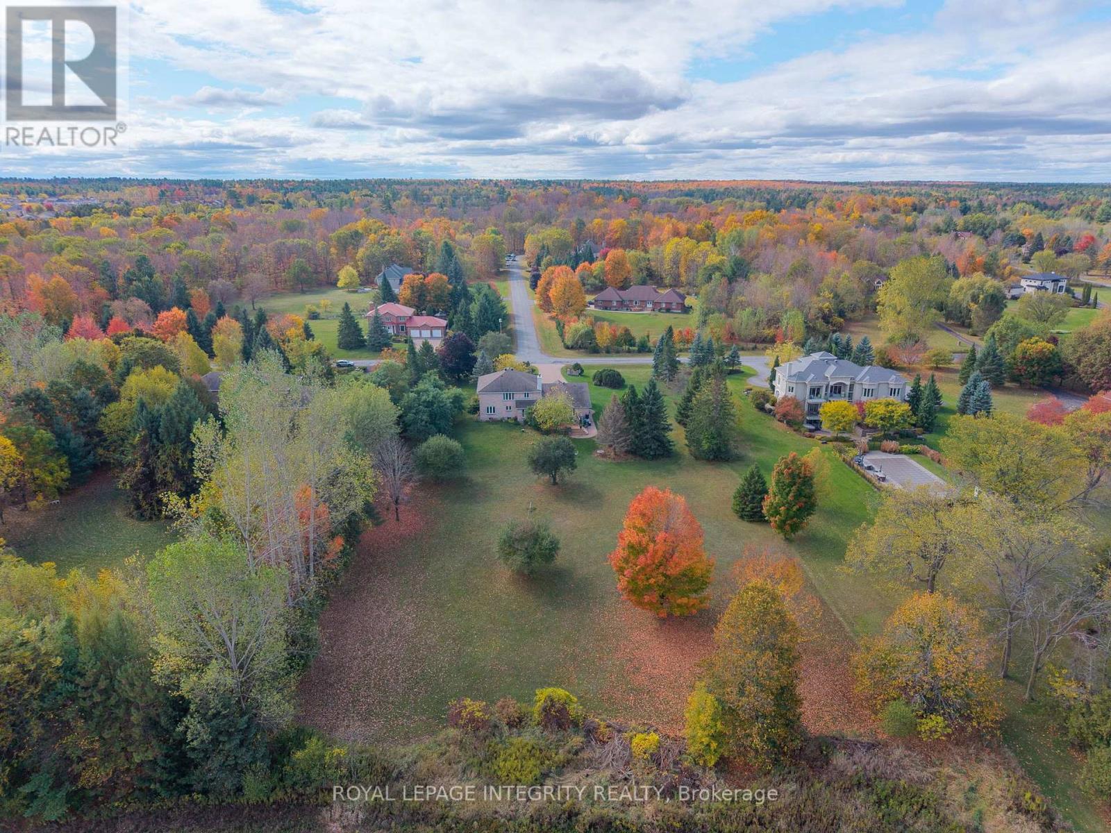 6 Marchbrook Circle, Ottawa, Ontario  K2W 1A1 - Photo 3 - X13003380