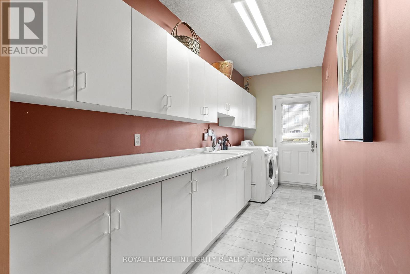 6 Marchbrook Circle, Ottawa, Ontario  K2W 1A1 - Photo 33 - X13003380