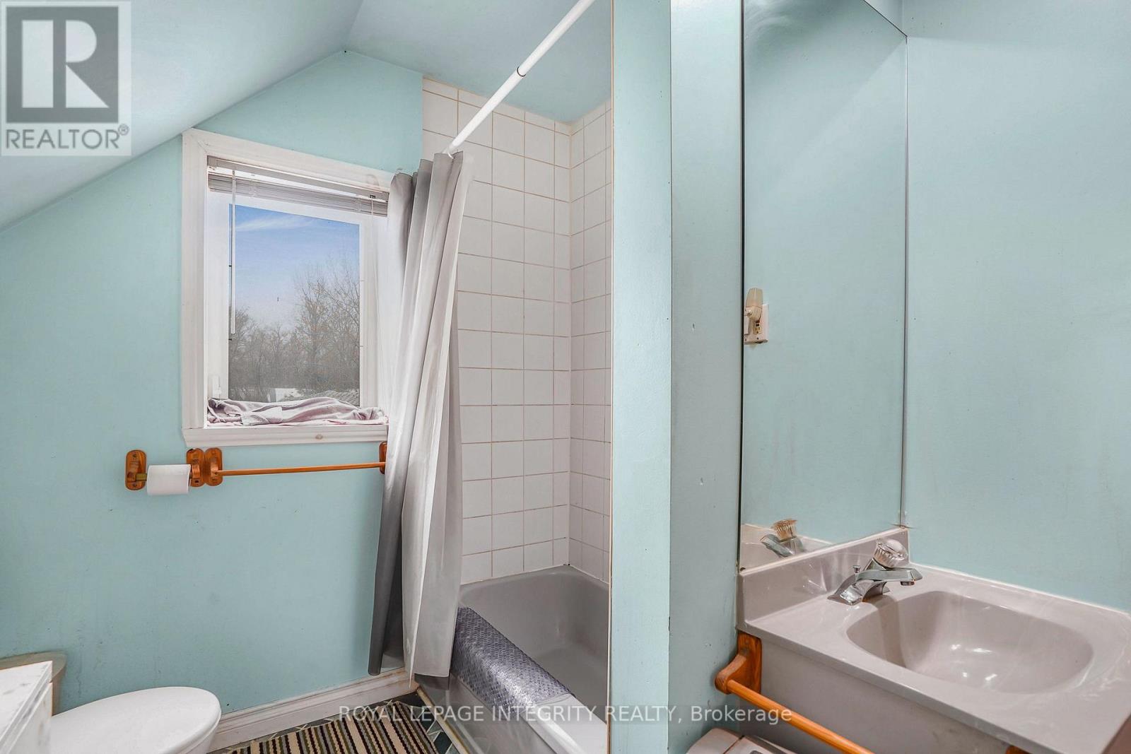 259 Bishop Street N, North Glengarry, Ontario  K0C 1A0 - Photo 5 - X13004744