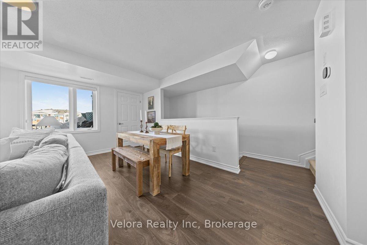 78 Lyrid Private, Ottawa, Ontario  K2J 6N3 - Photo 5 - X13007720