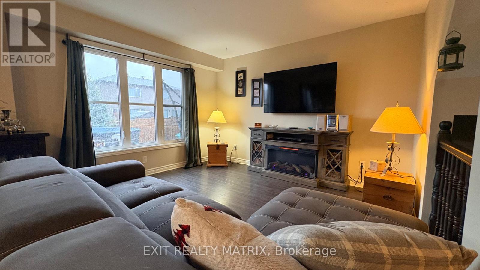 371 Trillium Circle S, Alfred And Plantagenet, Ontario  K0A 3K0 - Photo 2 - X13008280