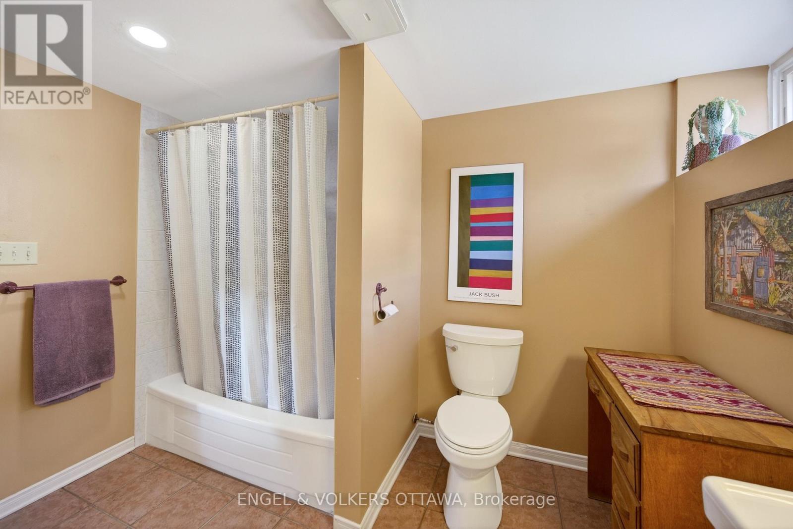 424 Lochaber Avenue, Ottawa, Ontario  K2A 0A6 - Photo 17 - X13009378