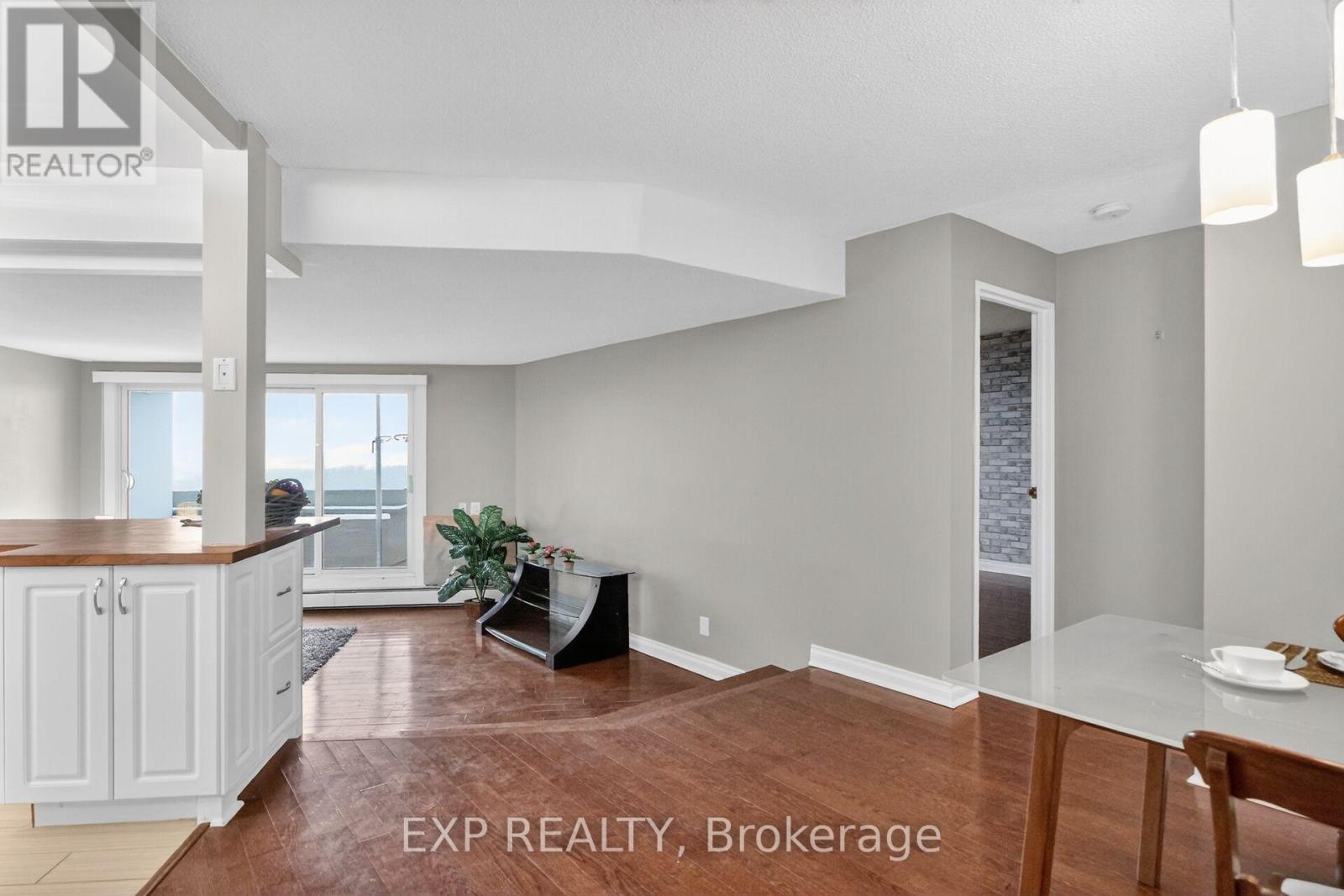 2009 - 1171 Ambleside Drive, Ottawa, Ontario  K2B 8E1 - Photo 18 - X13010068