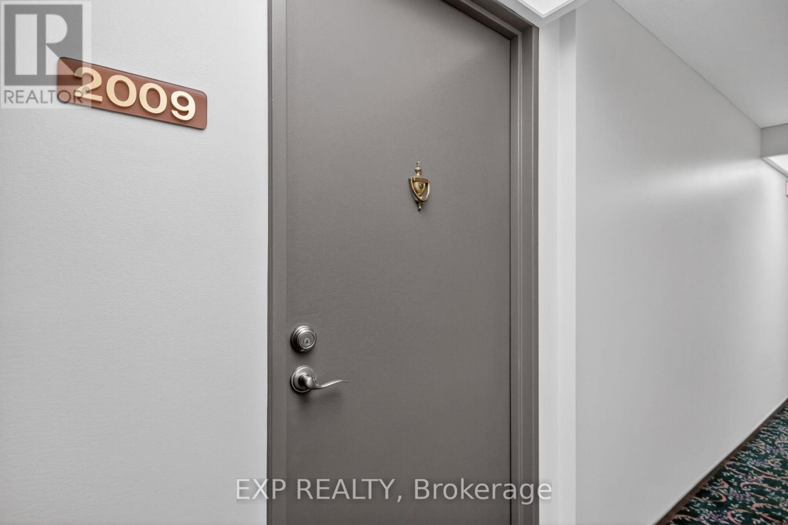 2009 - 1171 Ambleside Drive, Ottawa, Ontario  K2B 8E1 - Photo 3 - X13010068