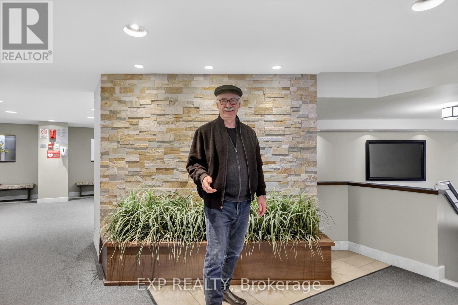 2009 - 1171 Ambleside Drive, Ottawa, Ontario  K2B 8E1 - Photo 47 - X13010068