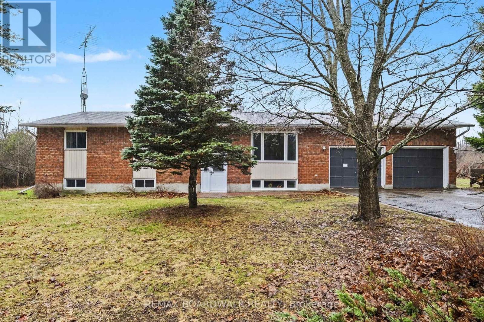 684 County Road 44 Road S, North Grenville, Ontario  K0G 1J0 - Photo 3 - X13010160