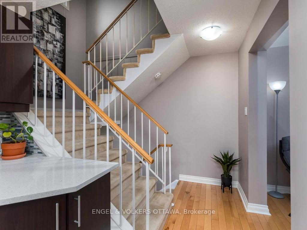 31 Castlegreen Private, Ottawa, Ontario  K1T 3N4 - Photo 14 - X13010344