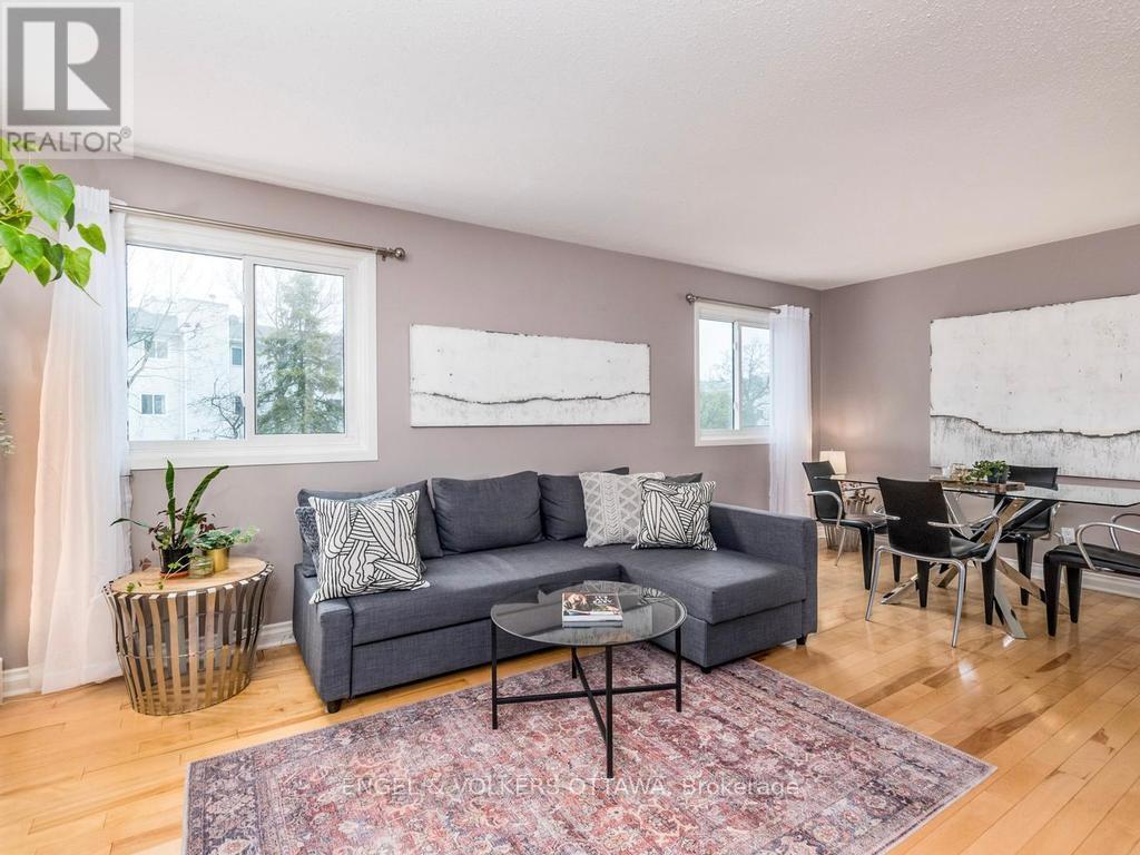 31 Castlegreen Private, Ottawa, Ontario  K1T 3N4 - Photo 5 - X13010344