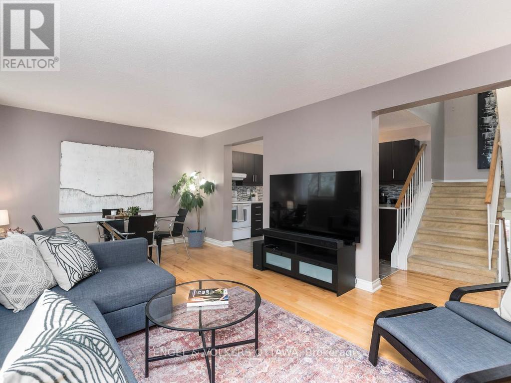31 Castlegreen Private, Ottawa, Ontario  K1T 3N4 - Photo 7 - X13010344