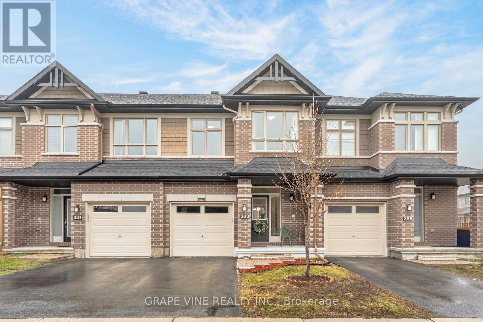 383 Memorial Grove, Ottawa, Ontario  K1X 0C7 - Photo 1 - X13010364