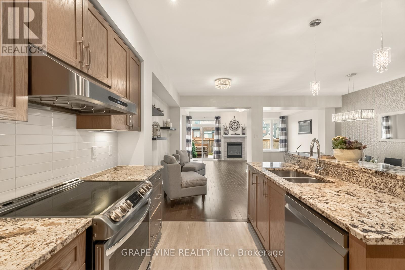 383 Memorial Grove, Ottawa, Ontario  K1X 0C7 - Photo 10 - X13010364