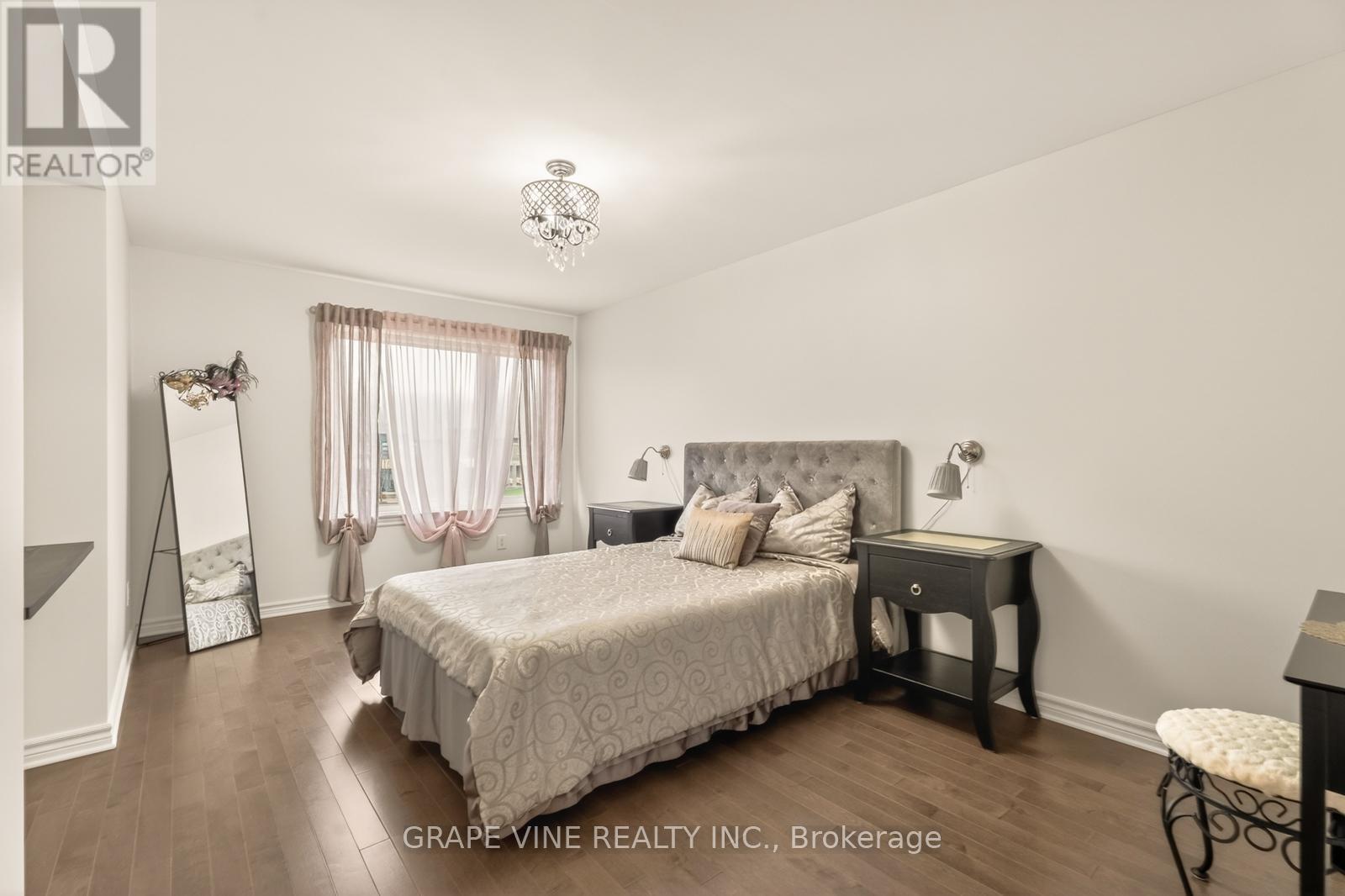 383 Memorial Grove, Ottawa, Ontario  K1X 0C7 - Photo 18 - X13010364
