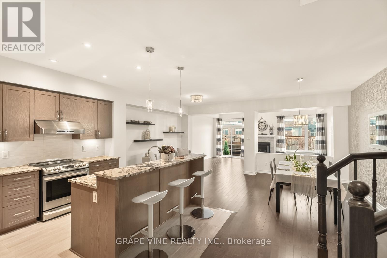 383 Memorial Grove, Ottawa, Ontario  K1X 0C7 - Photo 6 - X13010364
