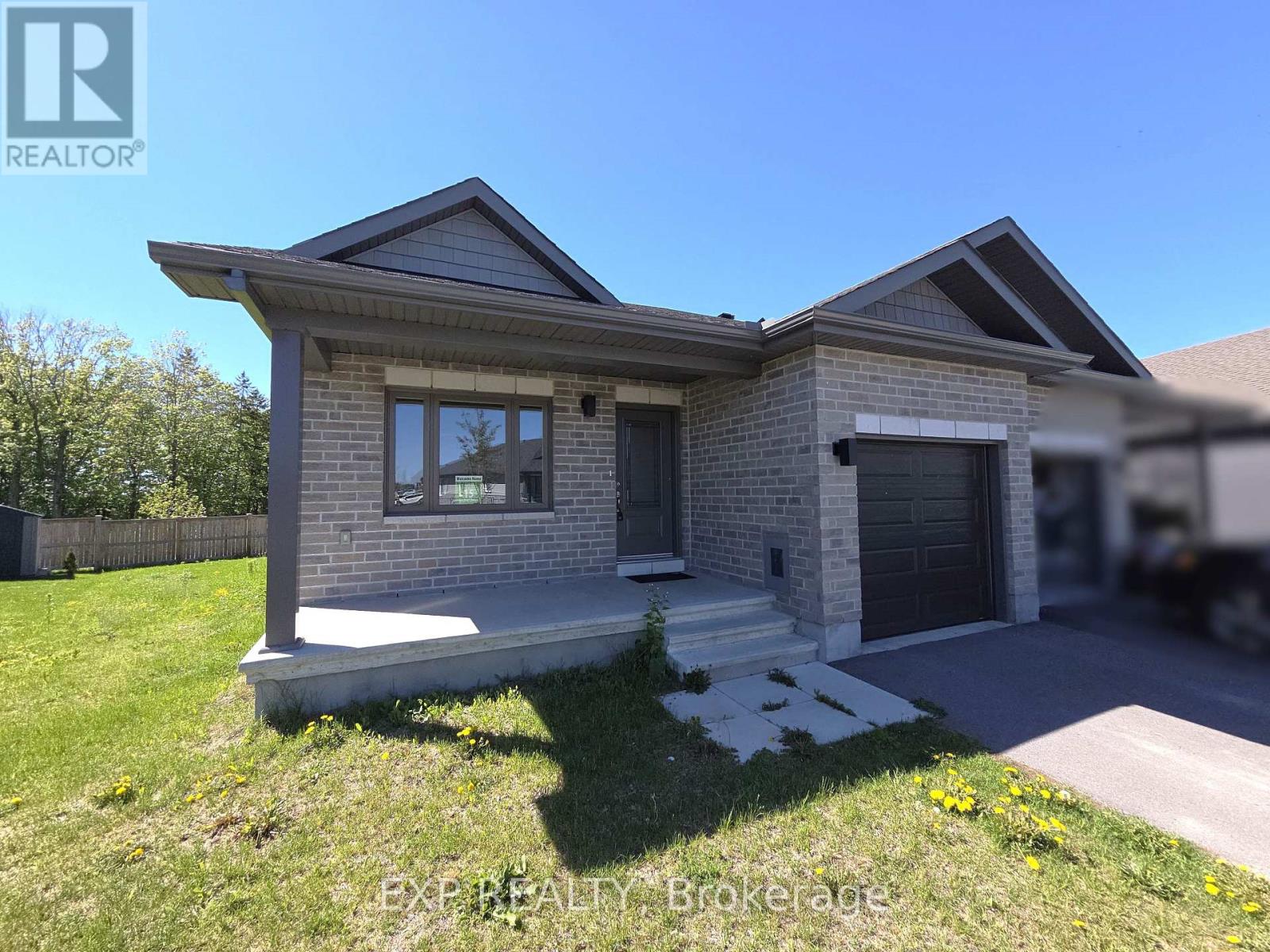 15 SEABERT DRIVE, Arnprior, Ontario