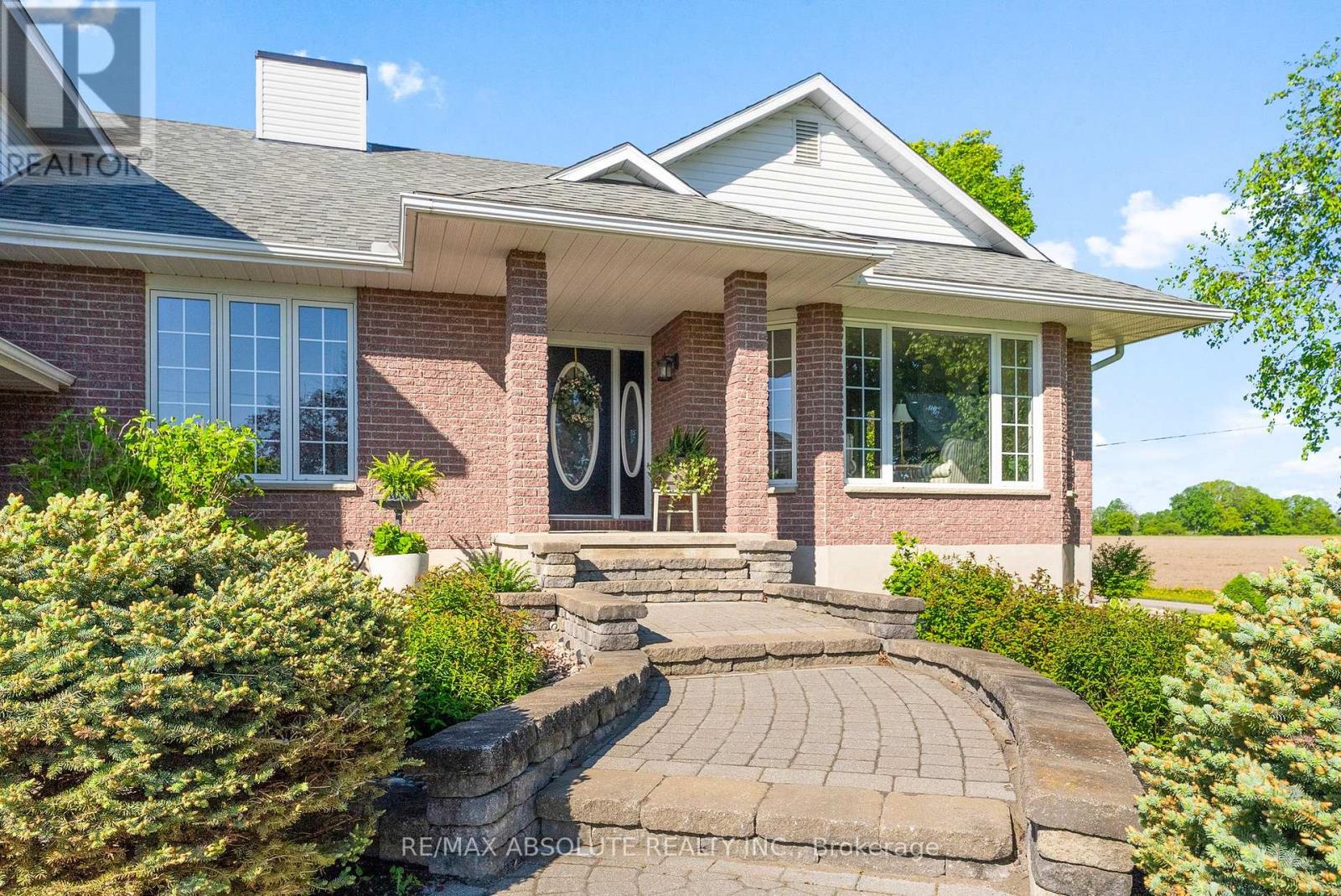151 Duncan Drive, Mcnab/braeside, Ontario  K7S 0E1 - Photo 3 - X13010978