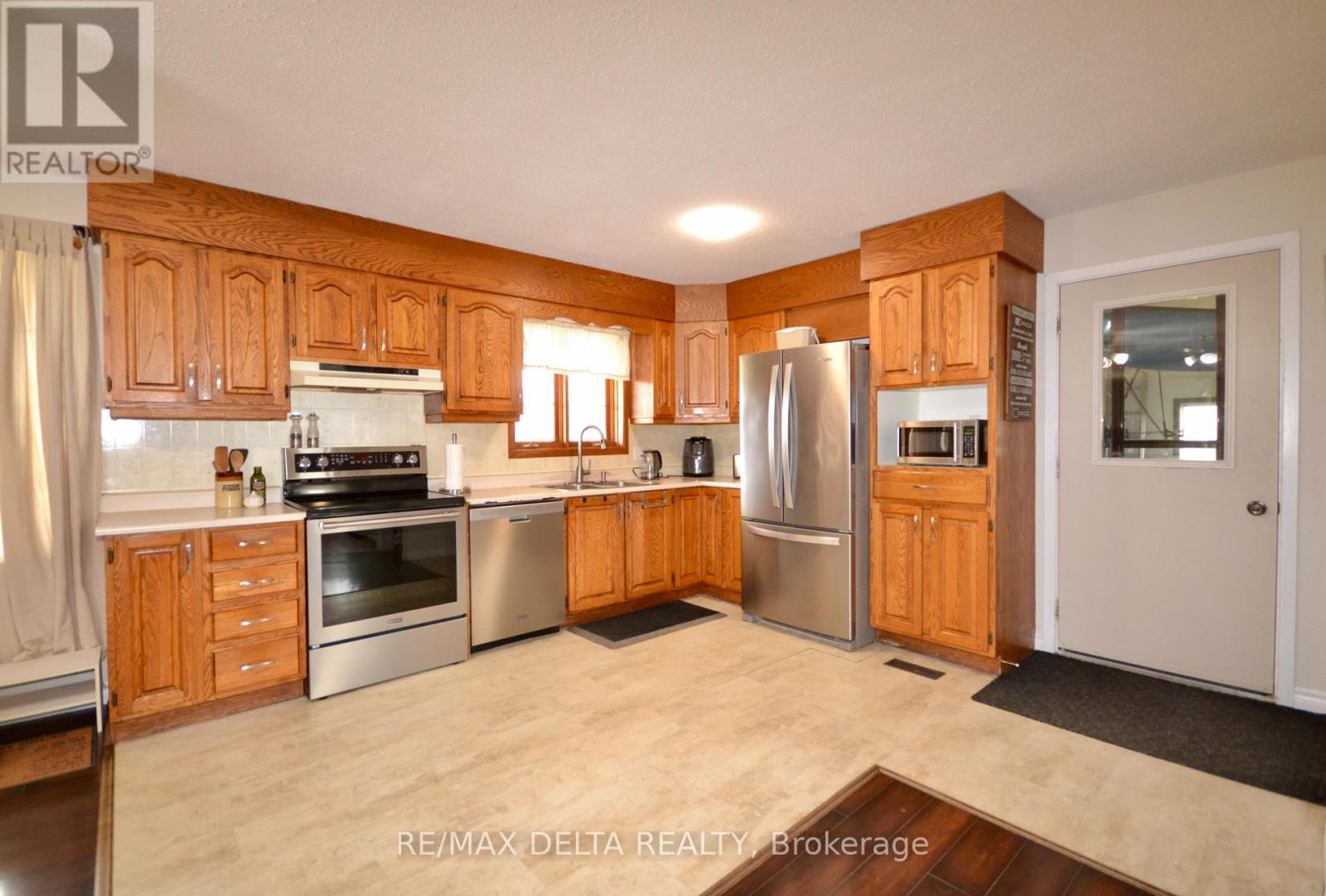 4001 Champlain Street, Clarence-Rockland, Ontario  K0A 1E0 - Photo 4 - X13011000