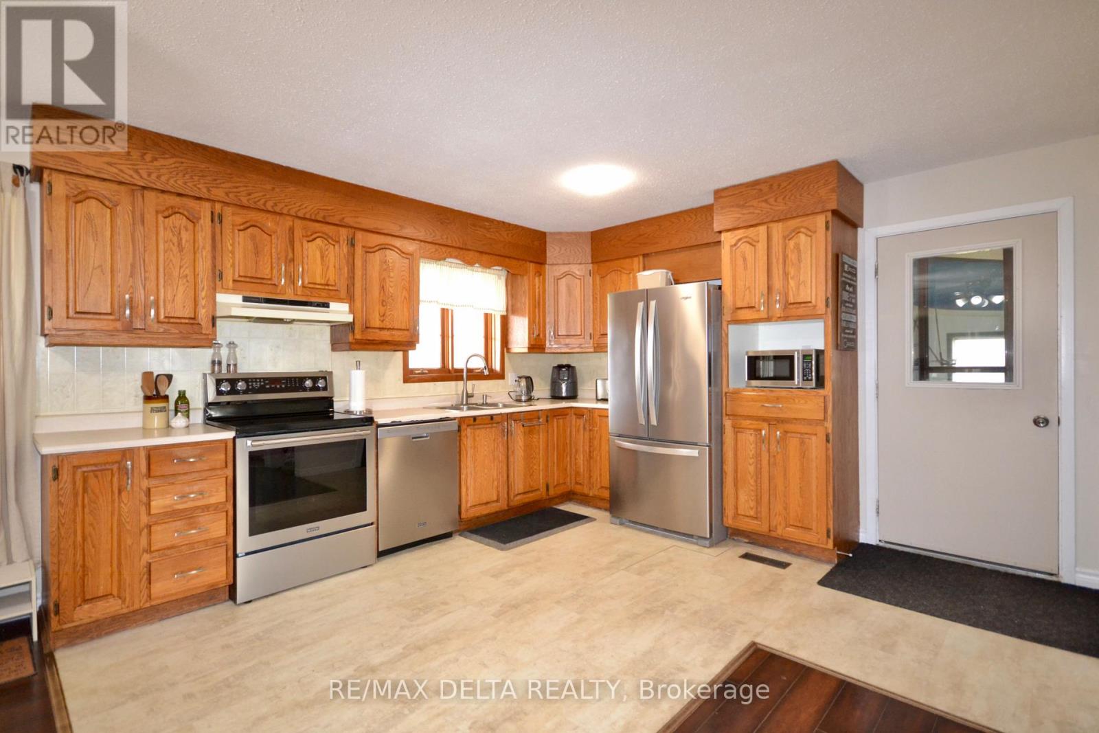 4001 Champlain Street, Clarence-Rockland, Ontario  K0A 1E0 - Photo 5 - X13011000