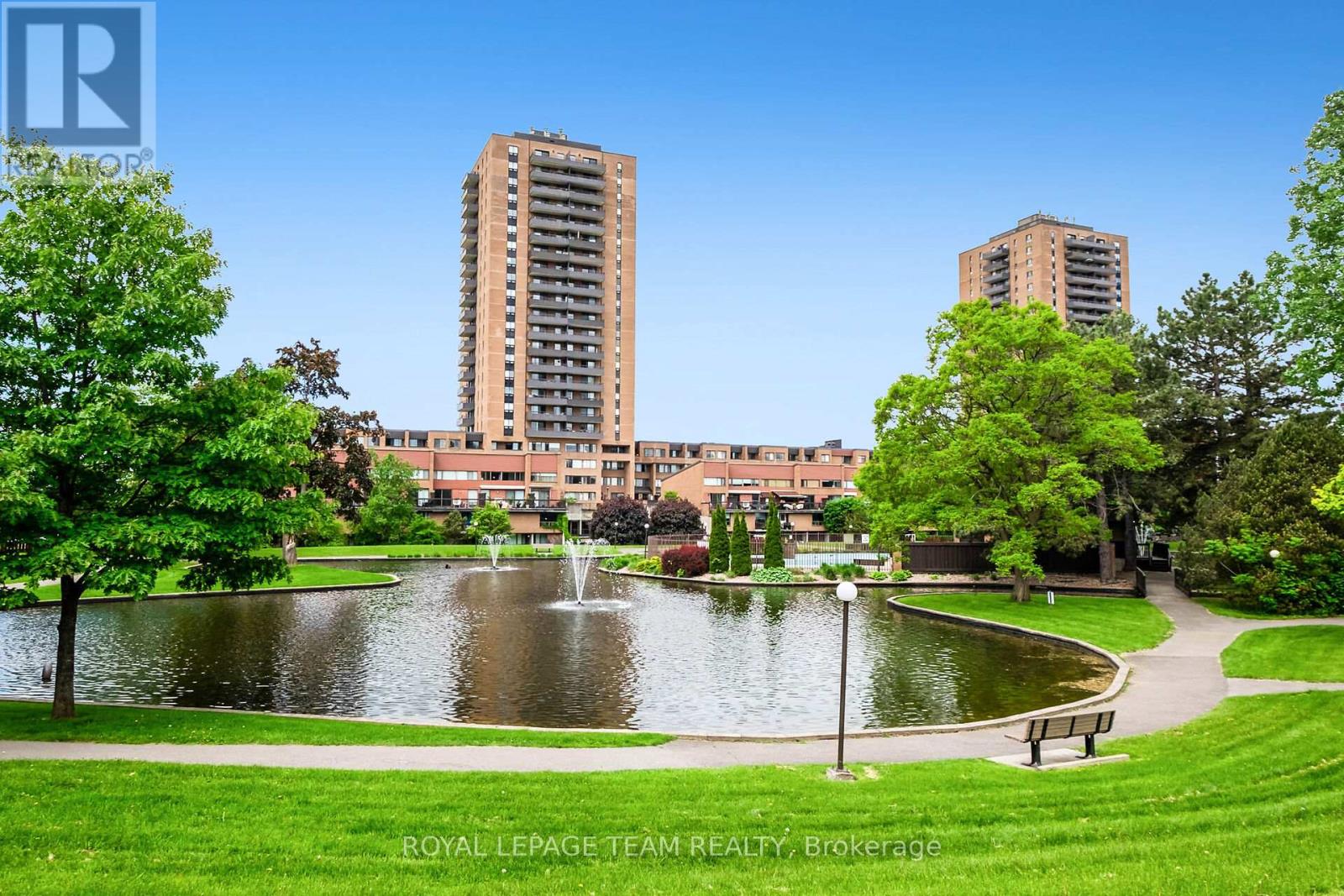2012 - 515 ST LAURENT BOULEVARD, Ottawa, Ontario