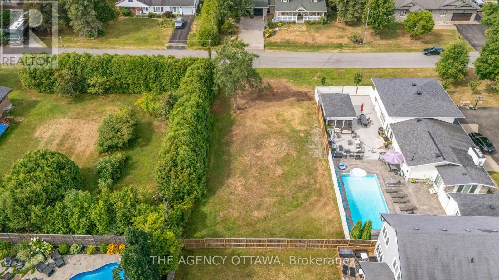 9 Doris Avenue, Ottawa, Ontario  K1T 3W8 - Photo 8 - X13012848