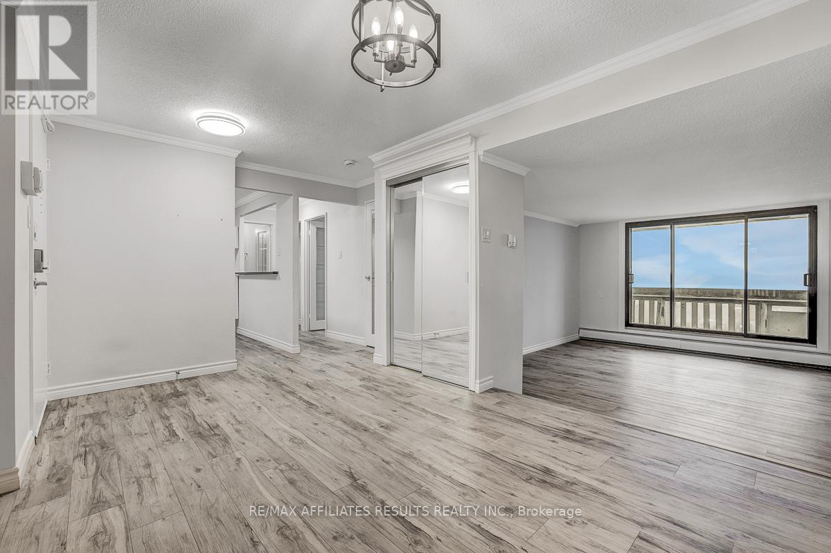 1609 - 415 Greenview Avenue, Ottawa, Ontario  K2B 8G5 - Photo 10 - X13013346