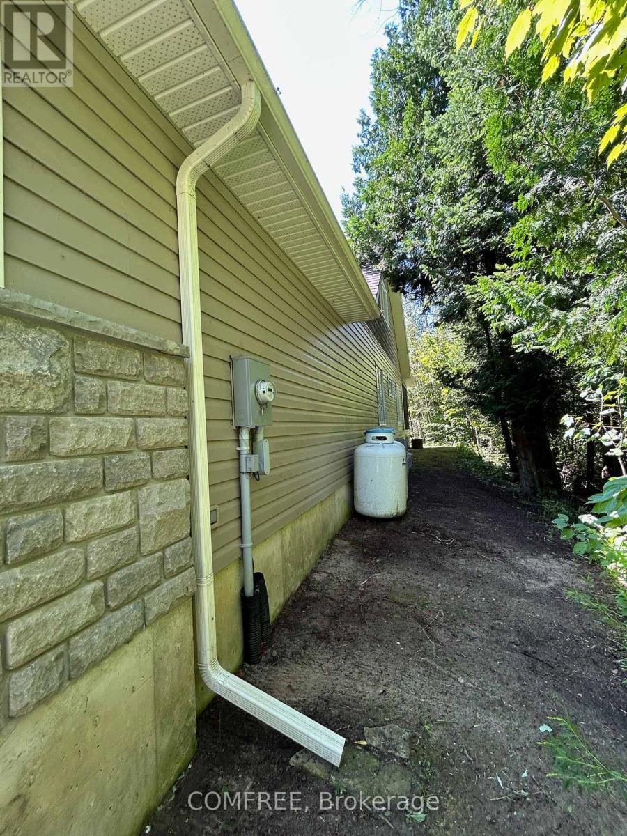 38 Bell Drive, Northern Bruce Peninsula, Ontario  N0H 2T0 - Photo 9 - X13013808